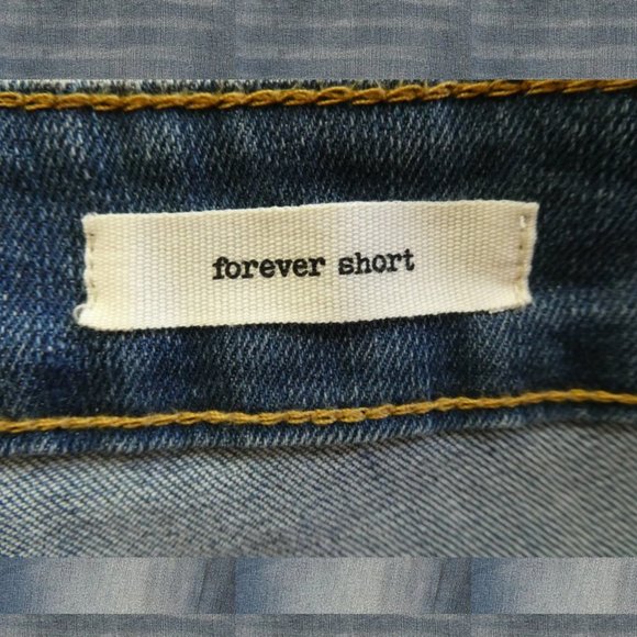 Jessica Simpson Forever Short Denim Shorts Size 24W - Picture 6 of 7